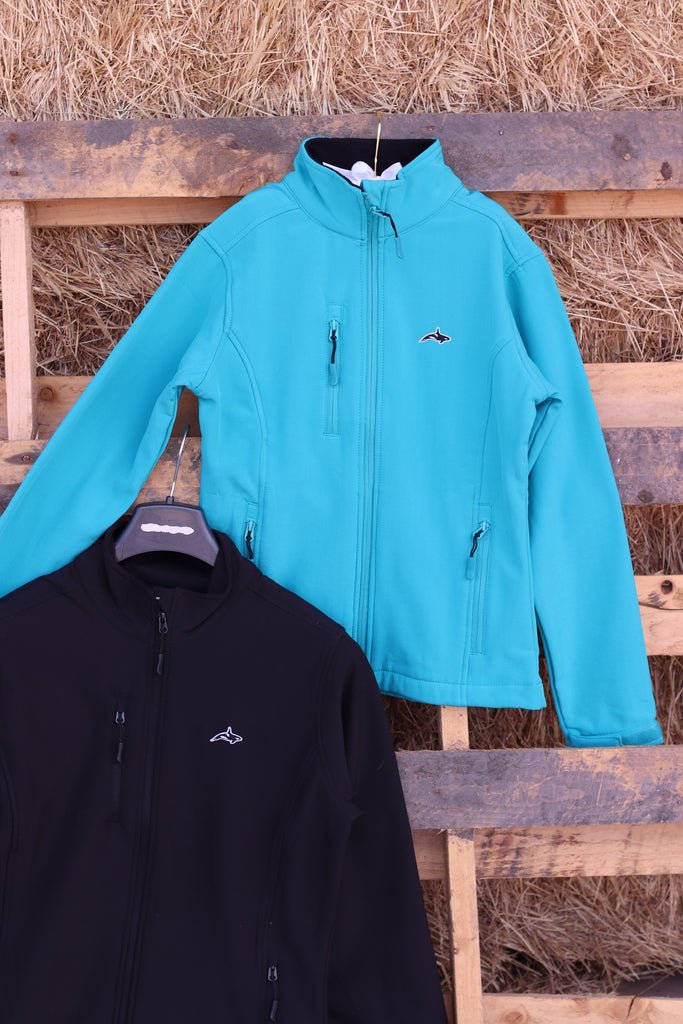 Do softshell jackets keep you warm? – Killer Whale Shop